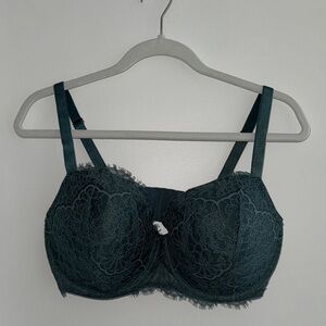 Elegant Lace Underwire Bra 38DDD